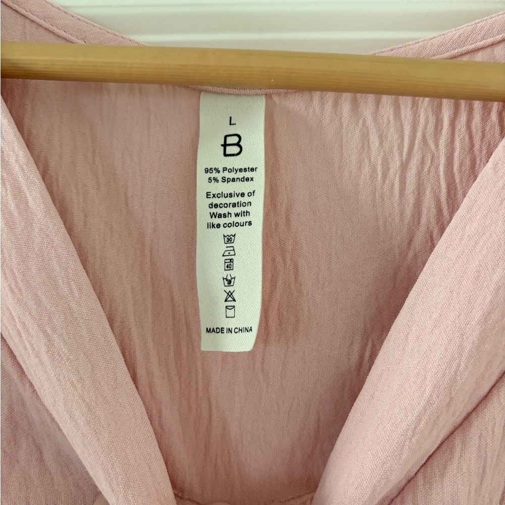 Pink Ruffle Sleeve V-Neck Top - Picture 3 of 4